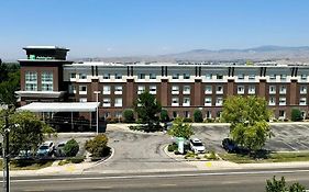 Holiday Inn Boise Airport 3*